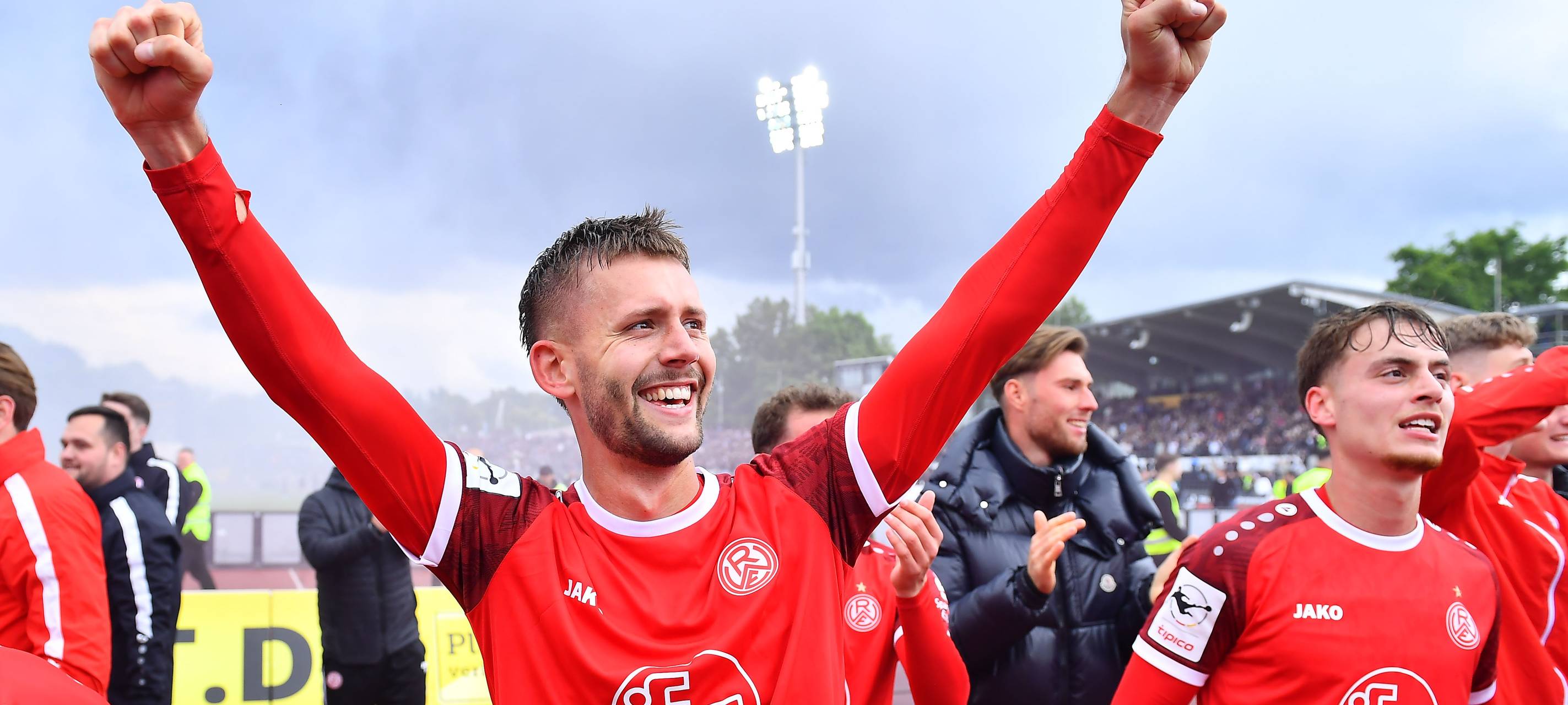 RWE in Relegation gegen Fürth: Stimmen, Tickets und Termine