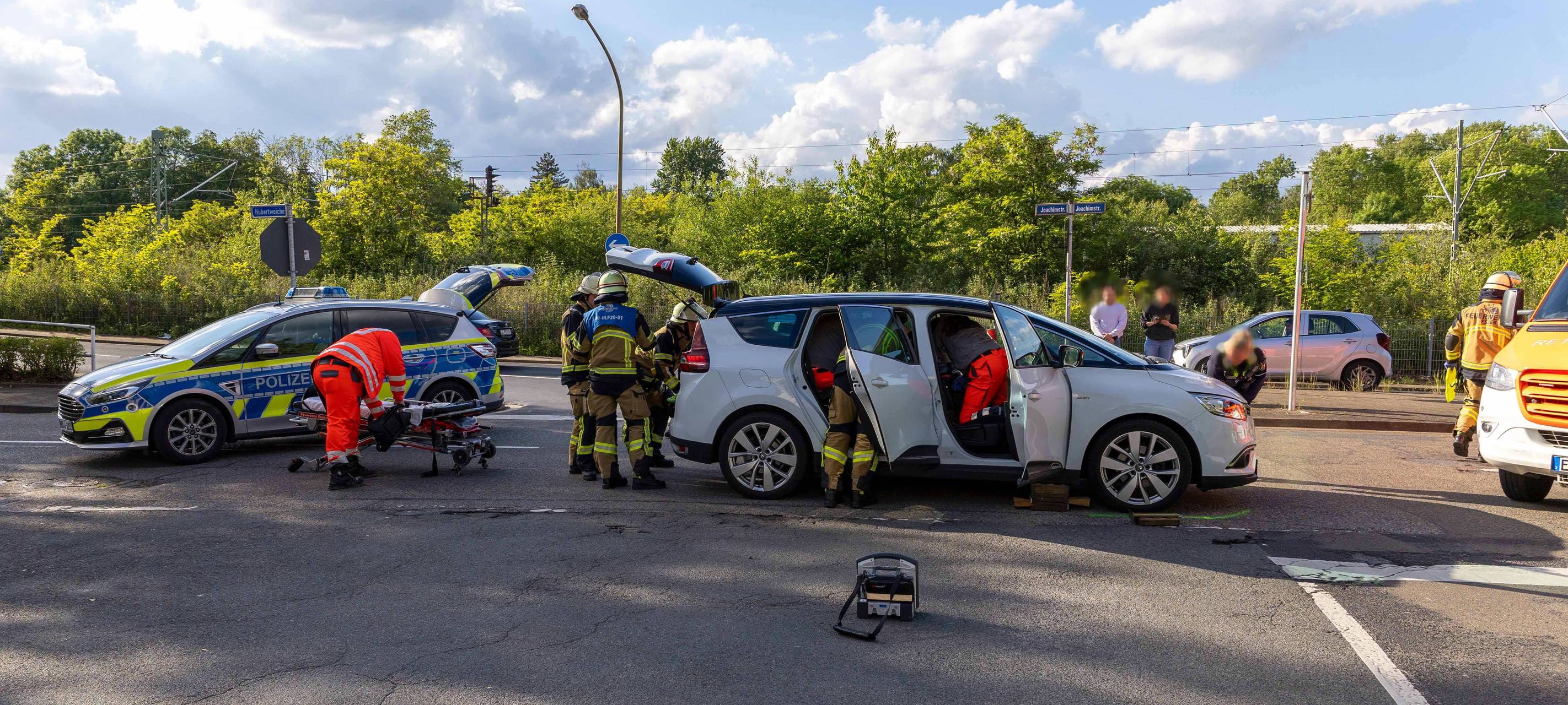 Mann in Essen durch den Kofferraum gerettet