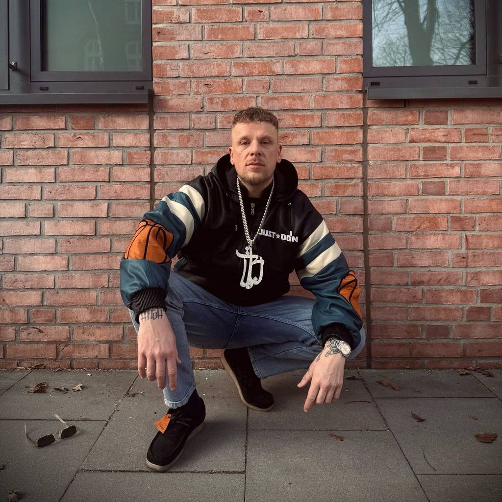 Rapper BONEZ MC