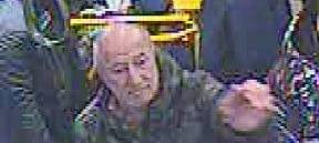 Mädchen in Essen während Busfahrt belästigt