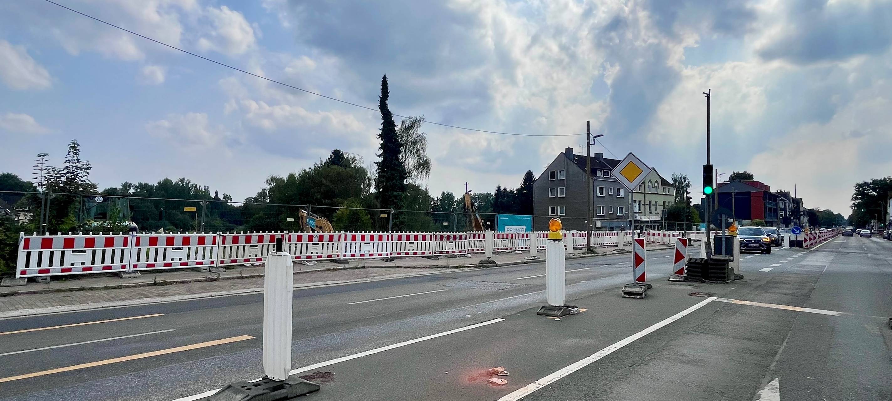 Einkaufszentrum in Essen lässt weiter auf sich warten - Häuser abgerissen