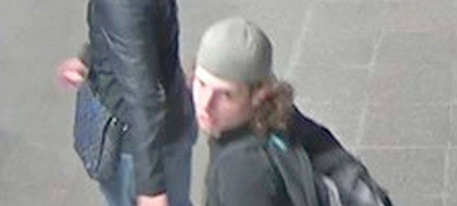 Jugendliche rauben in Essen Mann aus - Fotofahndung