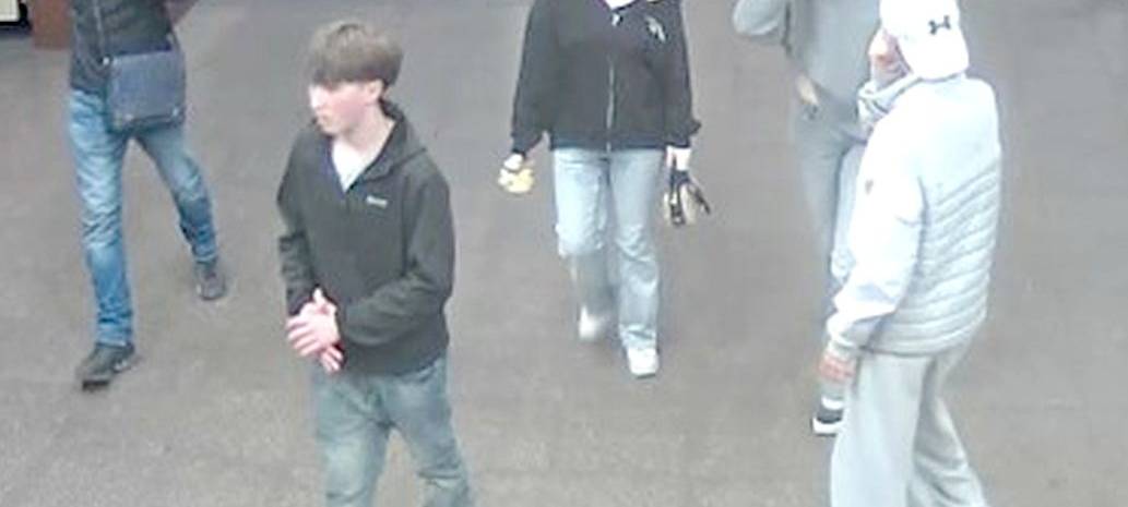 Jugendliche rauben in Essen Mann aus - Fotofahndung