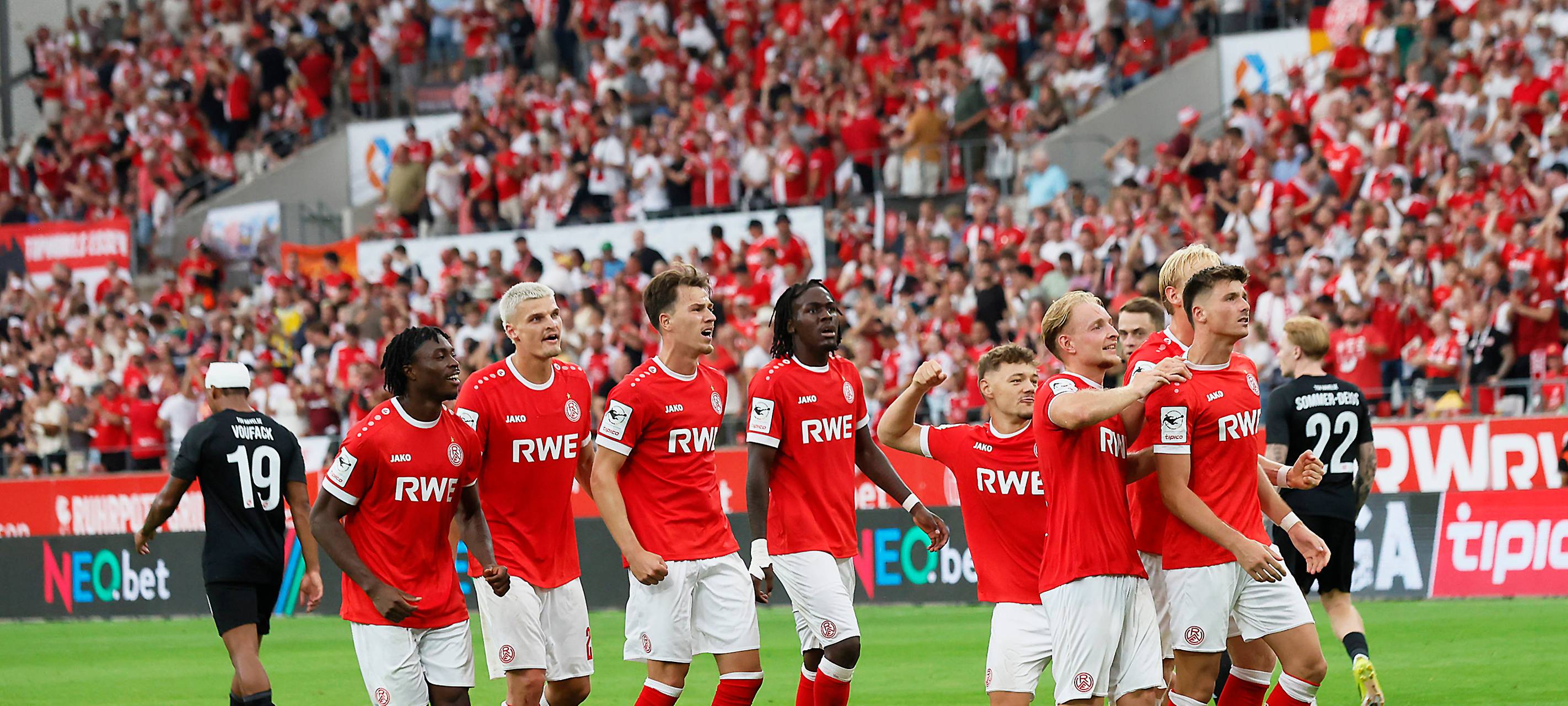 RWE gewinnt erstes Heimspiel - Hüning:" Sehr verdienter Sieg"