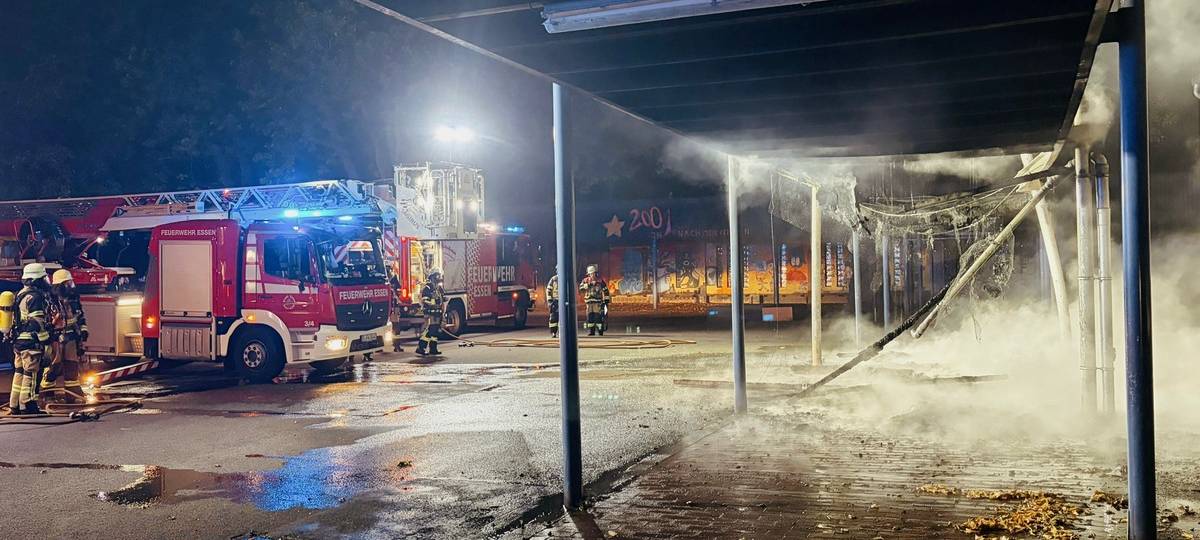 Brandserie in Essen: Feuerwehr mehrfach im Einsatz