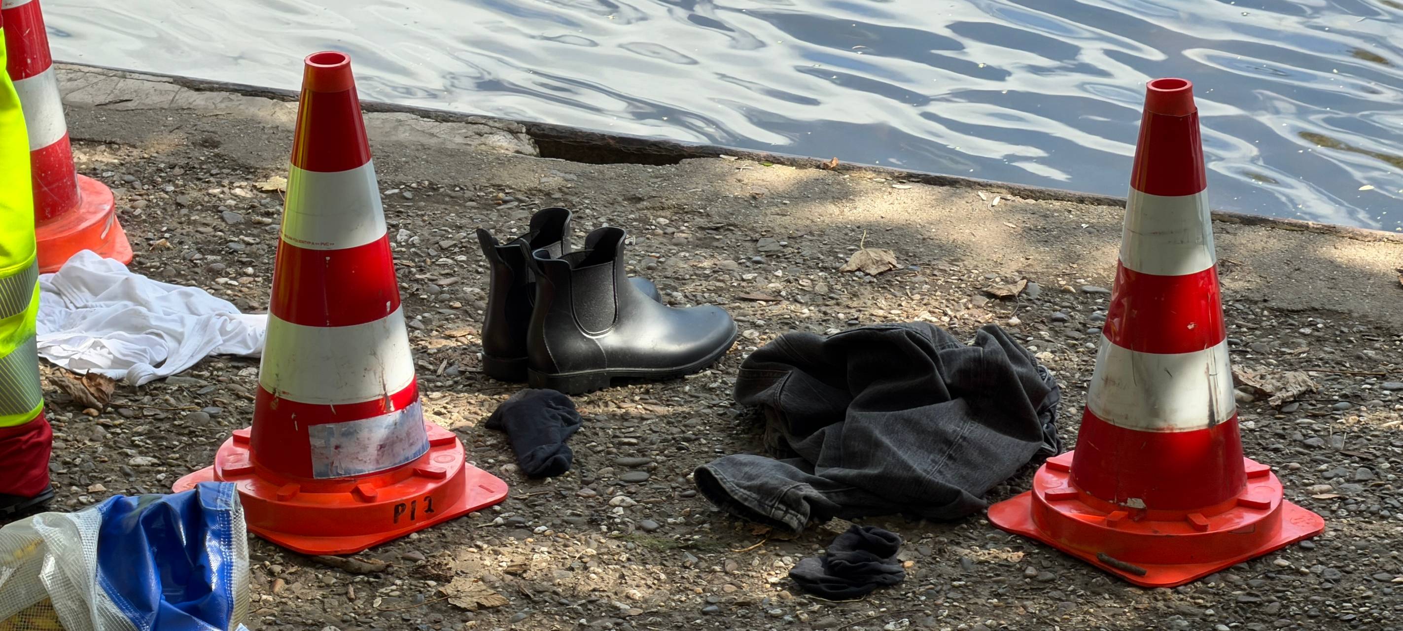 Großeinsatz in Essen: Suche nach möglicher Person in der Ruhr