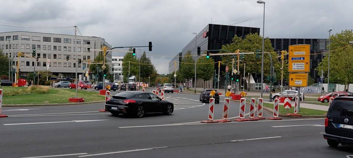 Berliner Platz in Essen: Baustellen-Ampeln regeln den Verkehr