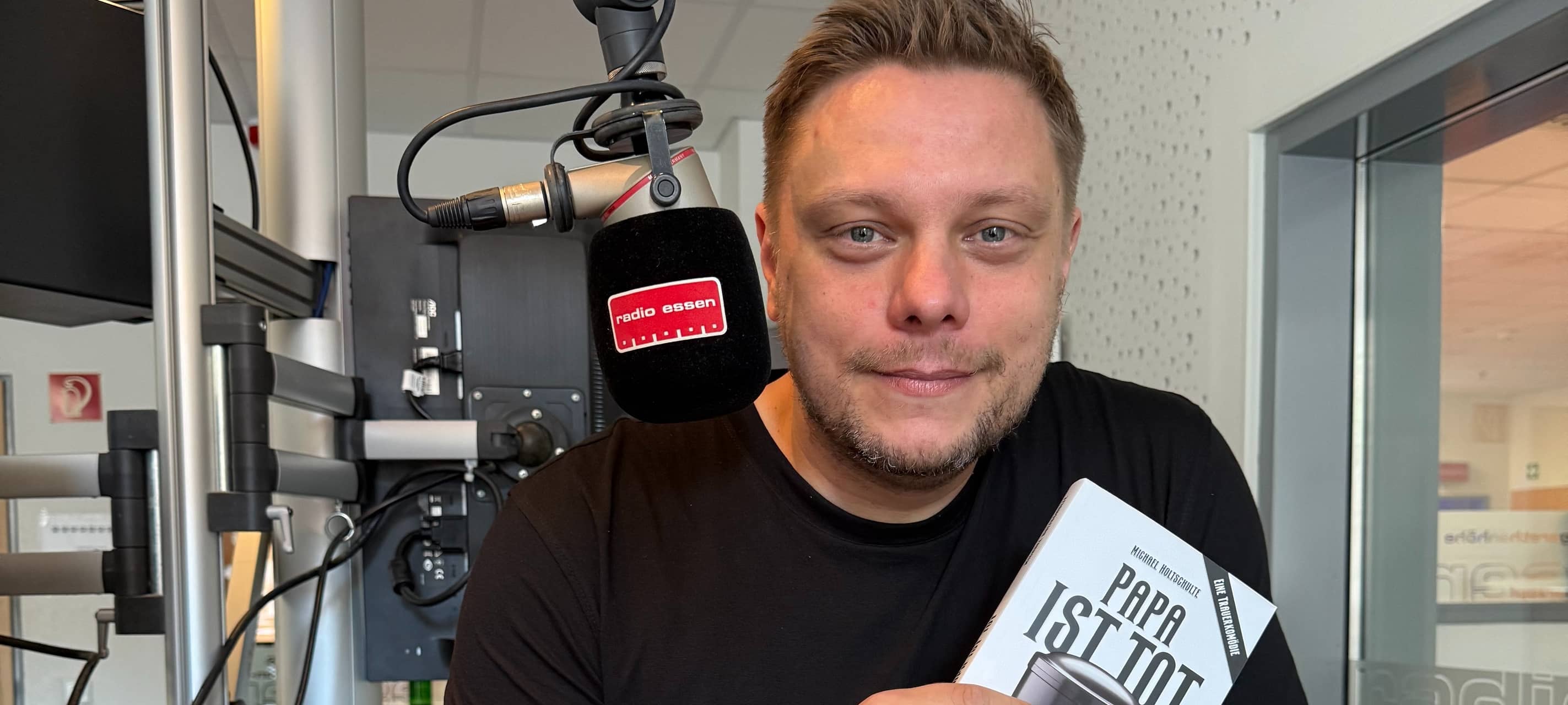 Cartoonist Michael Holtschulte aus Essen schreibt ersten Roman