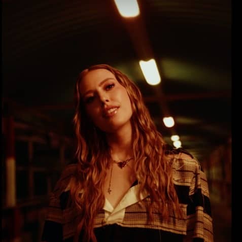 Singer/Songwriterin LEA