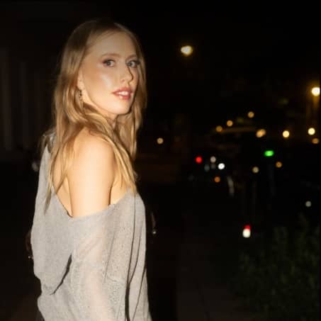 Singer/Songwriterin LEA