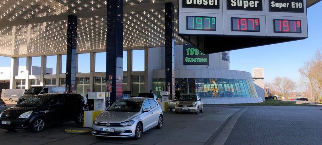 benzin-diesel-tankstelle-sprit-preise-mr-wah-raidio-essen