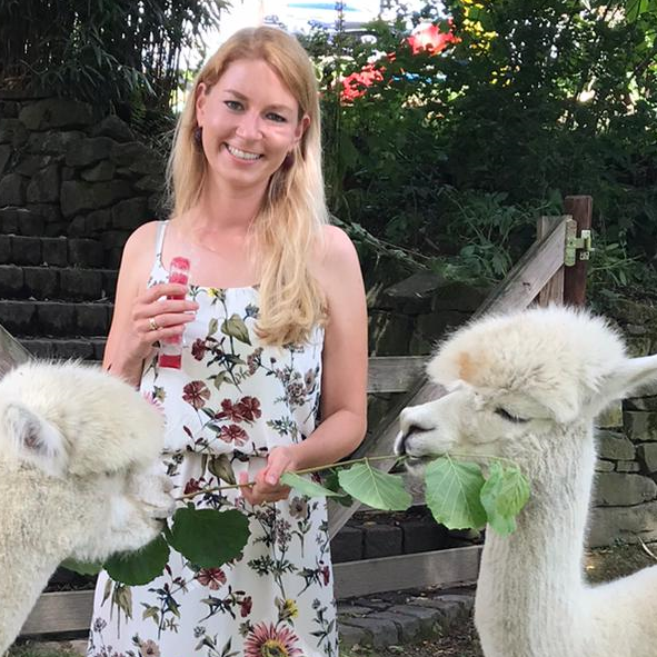 Am Puls der Stadt bei Viktoria und ihren Alpakas in Schuir