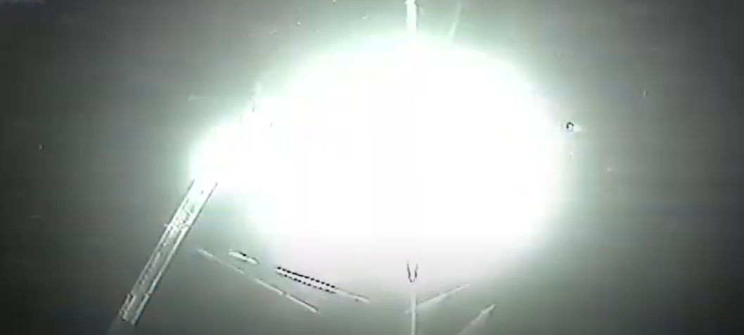 Taucher in Essen repariert Deilbach nach Hochwasser mit unterirdischen Arbeiten.