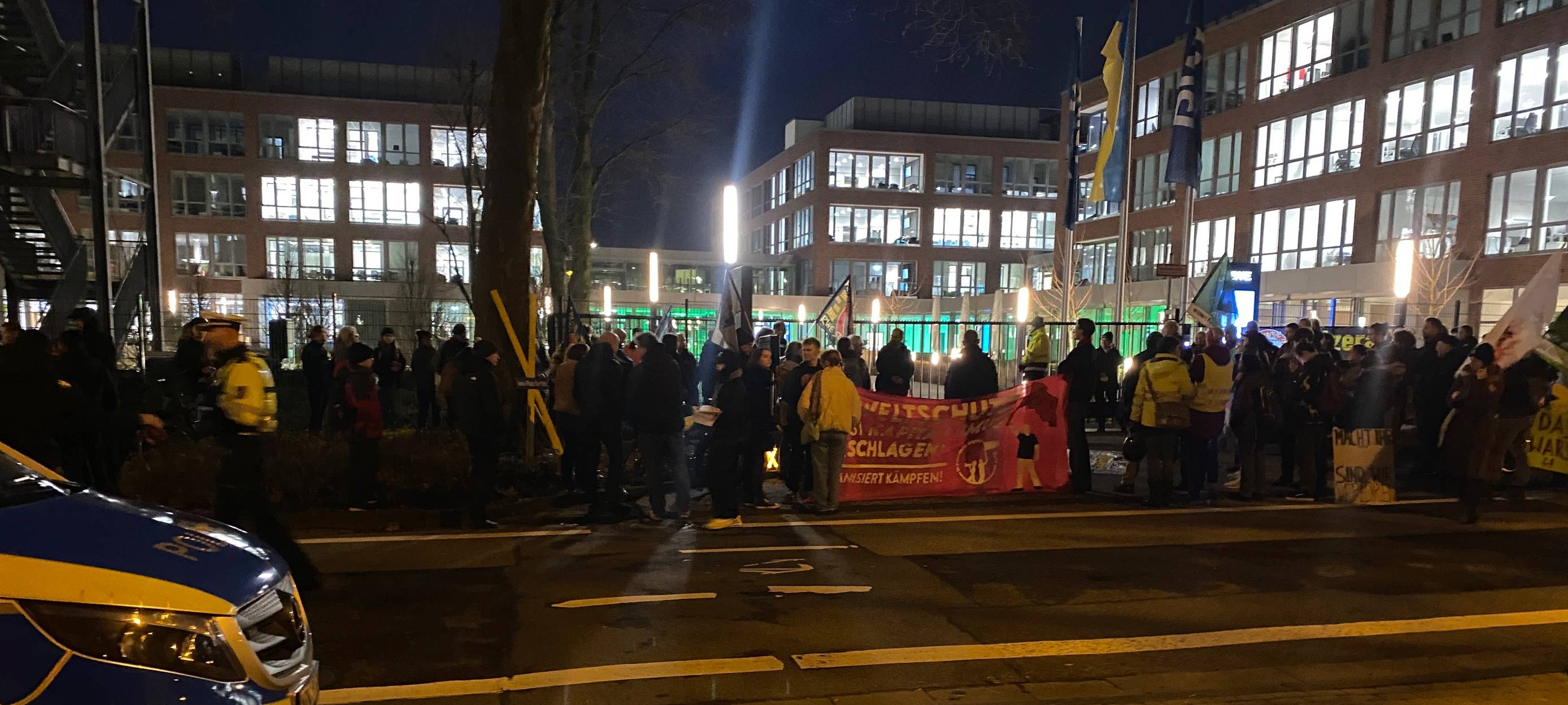 Protest gegen RWE in Essen hält an: Mehrere Demos gleichzeitig geplant