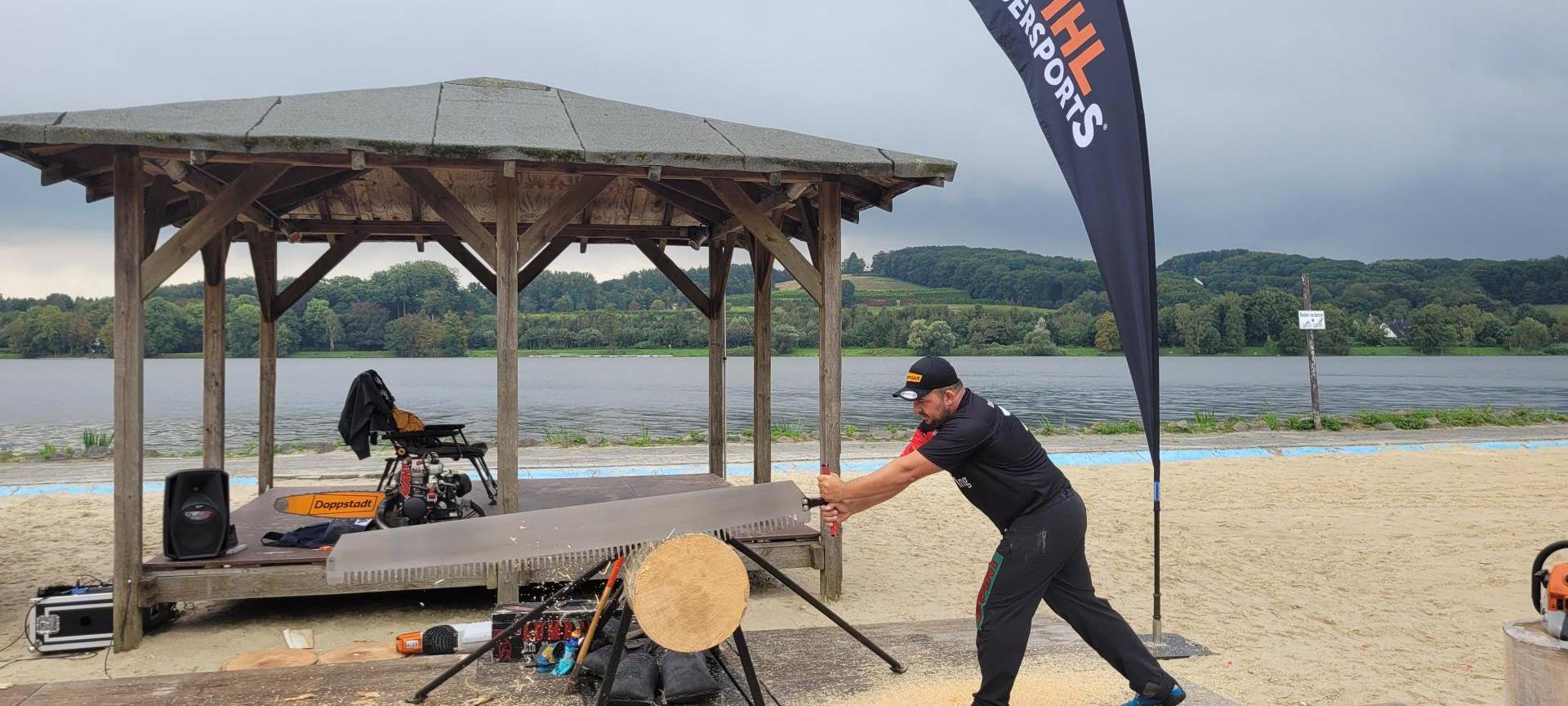 Holzfällen in Essen: Deutsche Meisterschaft am Seaside Beach