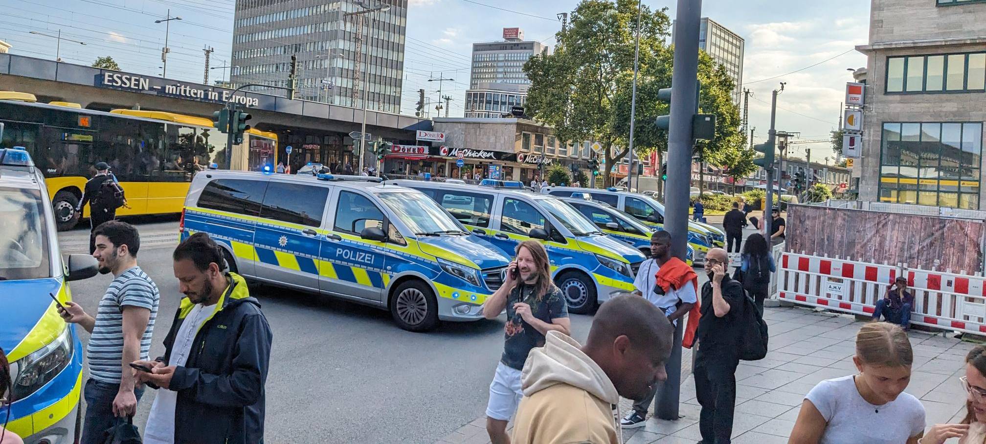 Klimaaktivisten in Essen legen Verkehr lahm