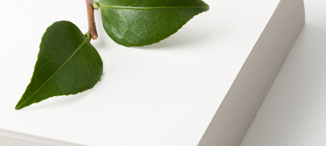 Stapel mit Recyclingpapier