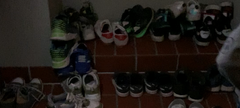 Erstmal hieß es: Schuhe aus.