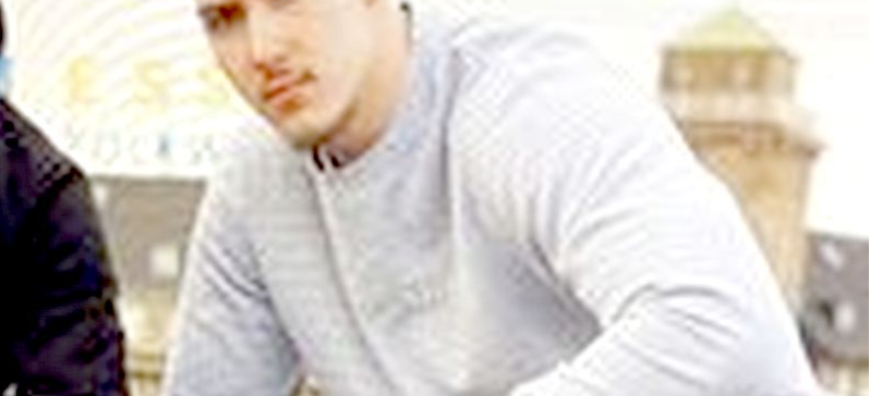 Fotofahndung der Polizei - Verdächtiger Schläger in Essen