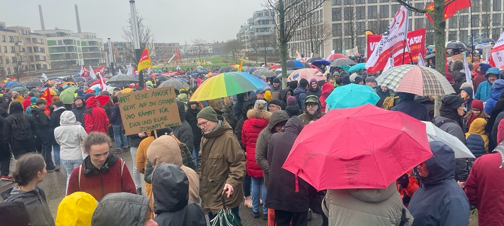 Anti-Rechts-Demo in Essen – Radio Essen berichtet im Live-Ticker