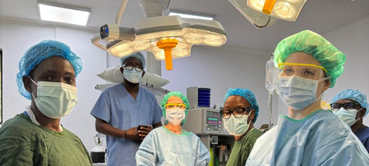 Team aus Essen operiert in Afrika