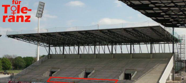 Fan-Aktion in Essen für Frauen im Stadion bei RWE-Heimspiel