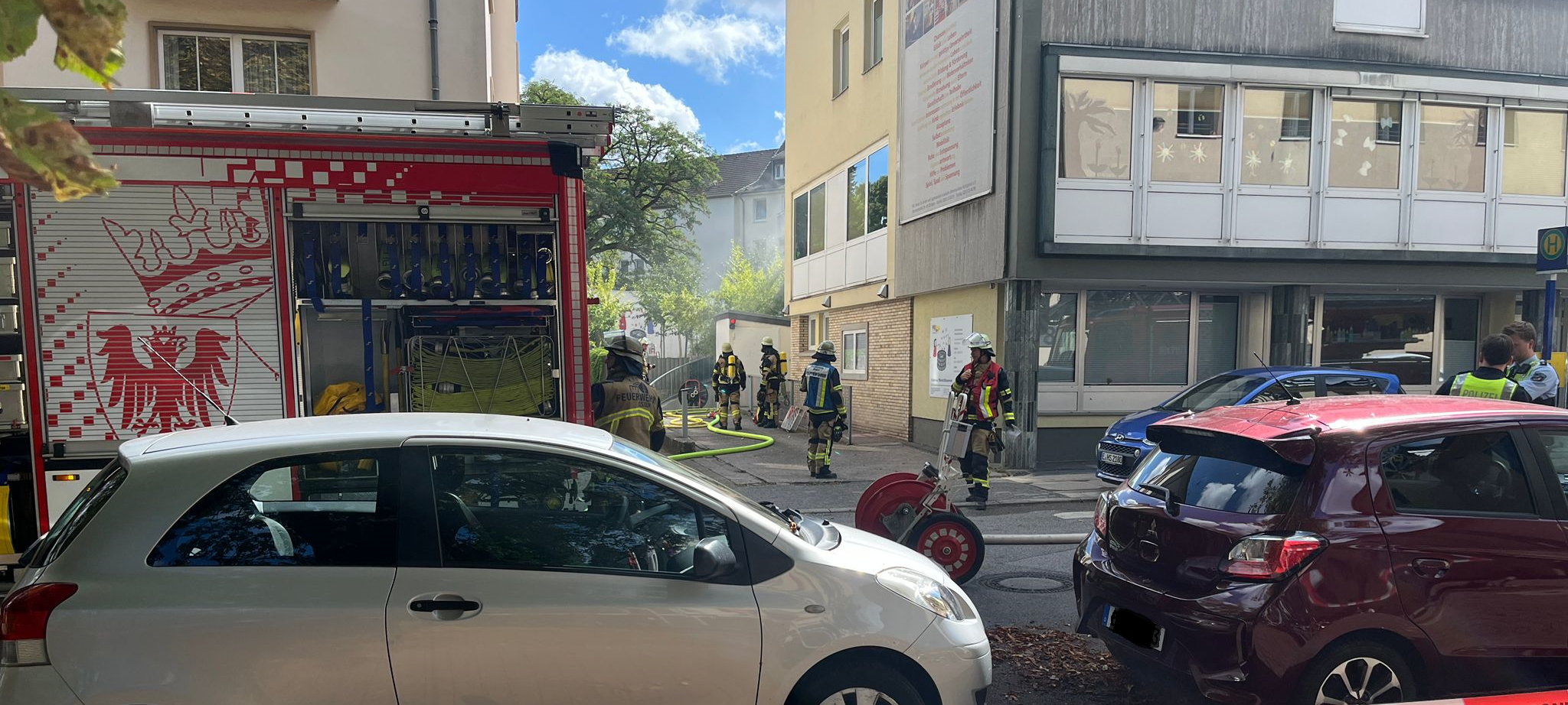 Auto in Essen brennt in Tiefgarage