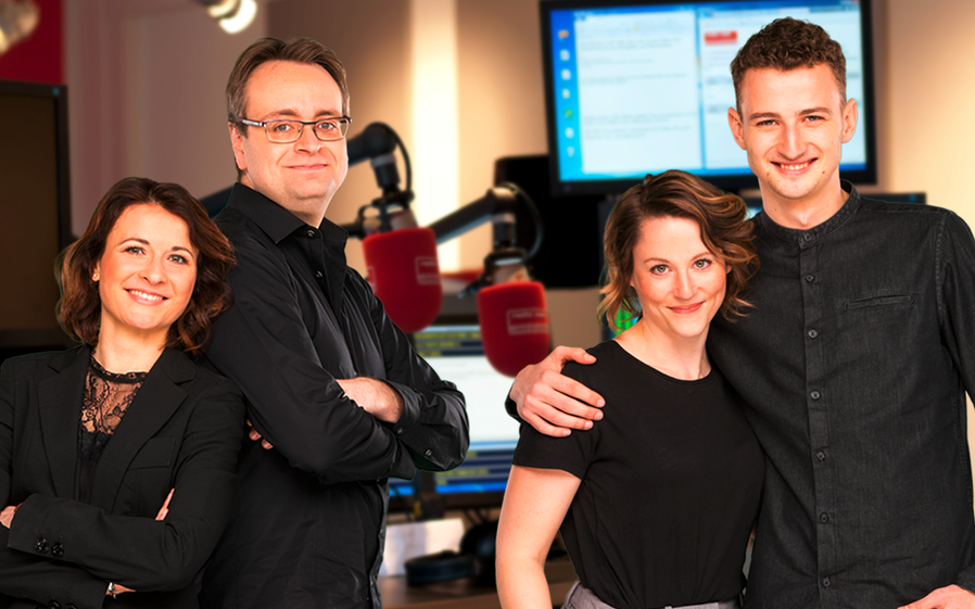 Die Teams von Radio Essen am Morgen: Angela Hecker & Christian Bannier, Teresa Ledabyl & Joschua Windelschmidt