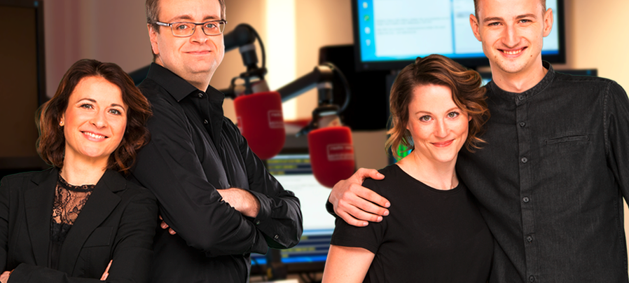 Die Teams von Radio Essen am Morgen: Angela Hecker & Christian Bannier, Teresa Ledabyl & Joschua Windelschmidt